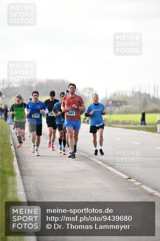12.04.2026 - 45. Internationalen Wilhelmsburger Insellauf Dr. Thomas Lammeyer http://msf.ph/oto/9439680 12.04.2026 10:02:21 Laufen 4175, 356, 4052 meine-sportfotos.de