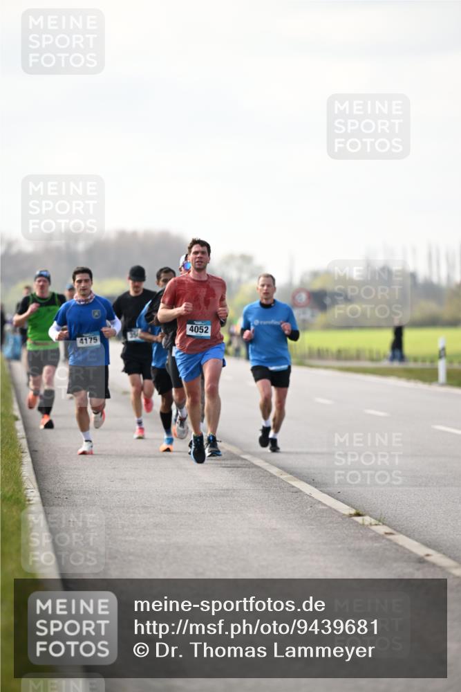 12.04.2026 - 45. Internationalen Wilhelmsburger Insellauf Dr. Thomas Lammeyer http://msf.ph/oto/9439681 12.04.2026 10:02:22 Laufen 4052, 4175 meine-sportfotos.de