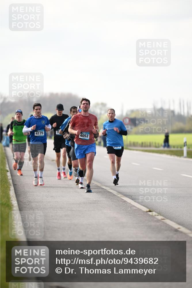 12.04.2026 - 45. Internationalen Wilhelmsburger Insellauf Dr. Thomas Lammeyer http://msf.ph/oto/9439682 12.04.2026 10:02:22 Laufen 4175, 35, 4052 meine-sportfotos.de