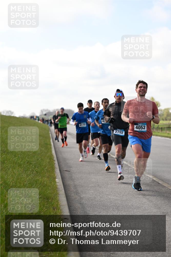 12.04.2026 - 45. Internationalen Wilhelmsburger Insellauf Dr. Thomas Lammeyer http://msf.ph/oto/9439707 12.04.2026 10:02:27 Laufen 4175, 2702, 4052 meine-sportfotos.de
