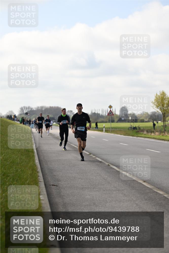 12.04.2026 - 45. Internationalen Wilhelmsburger Insellauf Dr. Thomas Lammeyer http://msf.ph/oto/9439788 12.04.2026 10:02:45 Laufen 4673, 5569 meine-sportfotos.de