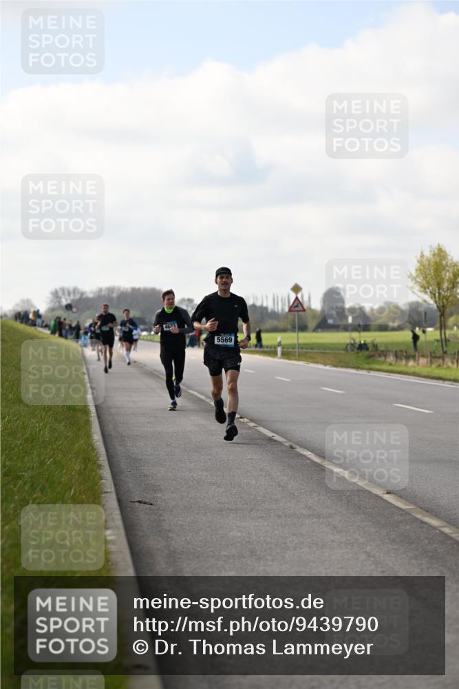 12.04.2026 - 45. Internationalen Wilhelmsburger Insellauf Dr. Thomas Lammeyer http://msf.ph/oto/9439790 12.04.2026 10:02:45 Laufen 4673, 5569 meine-sportfotos.de