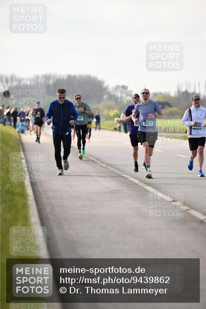 12.04.2026 - 45. Internationalen Wilhelmsburger Insellauf Dr. Thomas Lammeyer http://msf.ph/oto/9439862 12.04.2026 10:03:04 Laufen 487, 53, 3812, 5558 meine-sportfotos.de