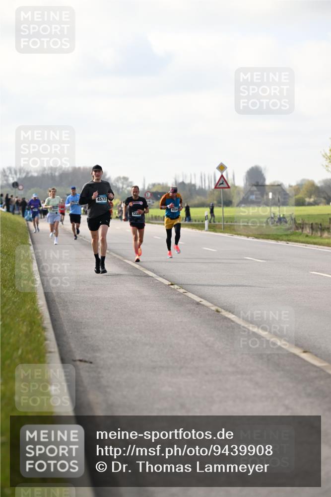 12.04.2026 - 45. Internationalen Wilhelmsburger Insellauf Dr. Thomas Lammeyer http://msf.ph/oto/9439908 12.04.2026 10:03:17 Laufen 4572, 4580 meine-sportfotos.de