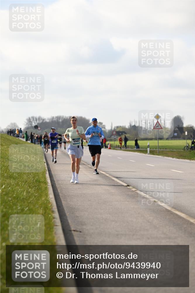 12.04.2026 - 45. Internationalen Wilhelmsburger Insellauf Dr. Thomas Lammeyer http://msf.ph/oto/9439940 12.04.2026 10:03:24 Laufen 3473, 5503, 4225, 2 meine-sportfotos.de