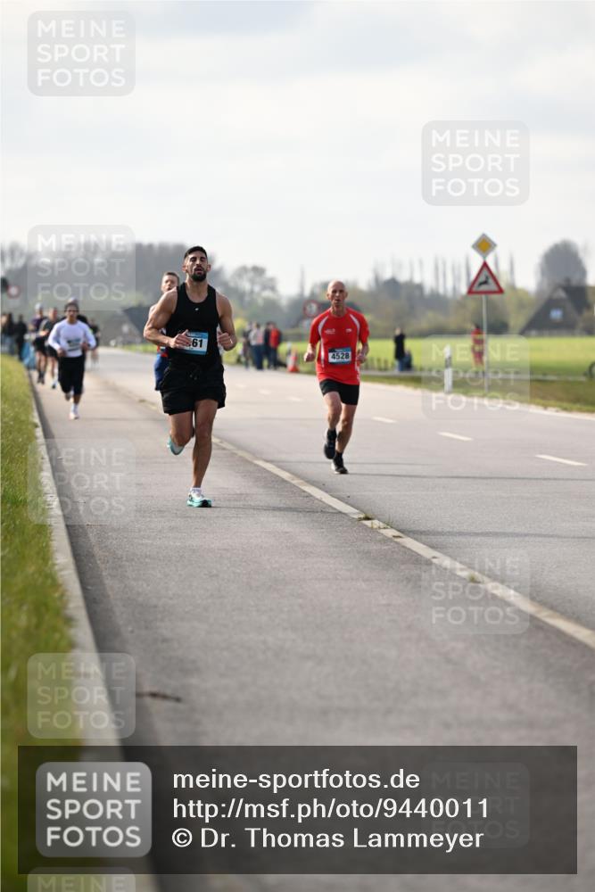 12.04.2026 - 45. Internationalen Wilhelmsburger Insellauf Dr. Thomas Lammeyer http://msf.ph/oto/9440011 12.04.2026 10:03:38 Laufen 61, 4528 meine-sportfotos.de