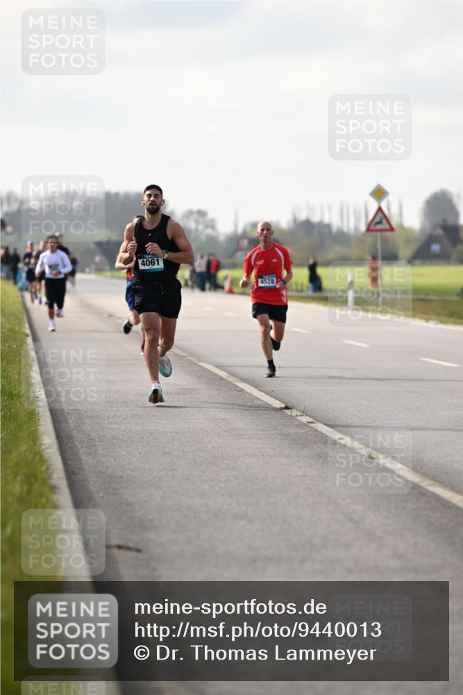12.04.2026 - 45. Internationalen Wilhelmsburger Insellauf Dr. Thomas Lammeyer http://msf.ph/oto/9440013 12.04.2026 10:03:39 Laufen 4061, 4528 meine-sportfotos.de