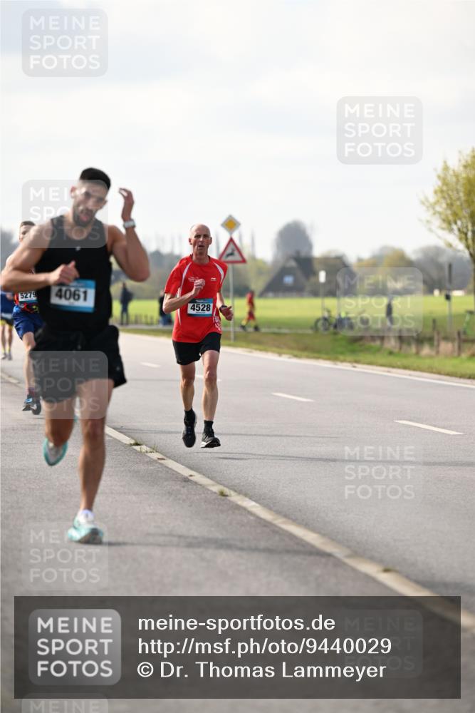 12.04.2026 - 45. Internationalen Wilhelmsburger Insellauf Dr. Thomas Lammeyer http://msf.ph/oto/9440029 12.04.2026 10:03:41 Laufen 5279, 4061, 4528 meine-sportfotos.de
