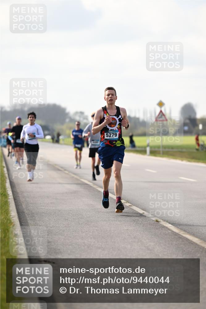 12.04.2026 - 45. Internationalen Wilhelmsburger Insellauf Dr. Thomas Lammeyer http://msf.ph/oto/9440044 12.04.2026 10:03:44 Laufen 5279 meine-sportfotos.de