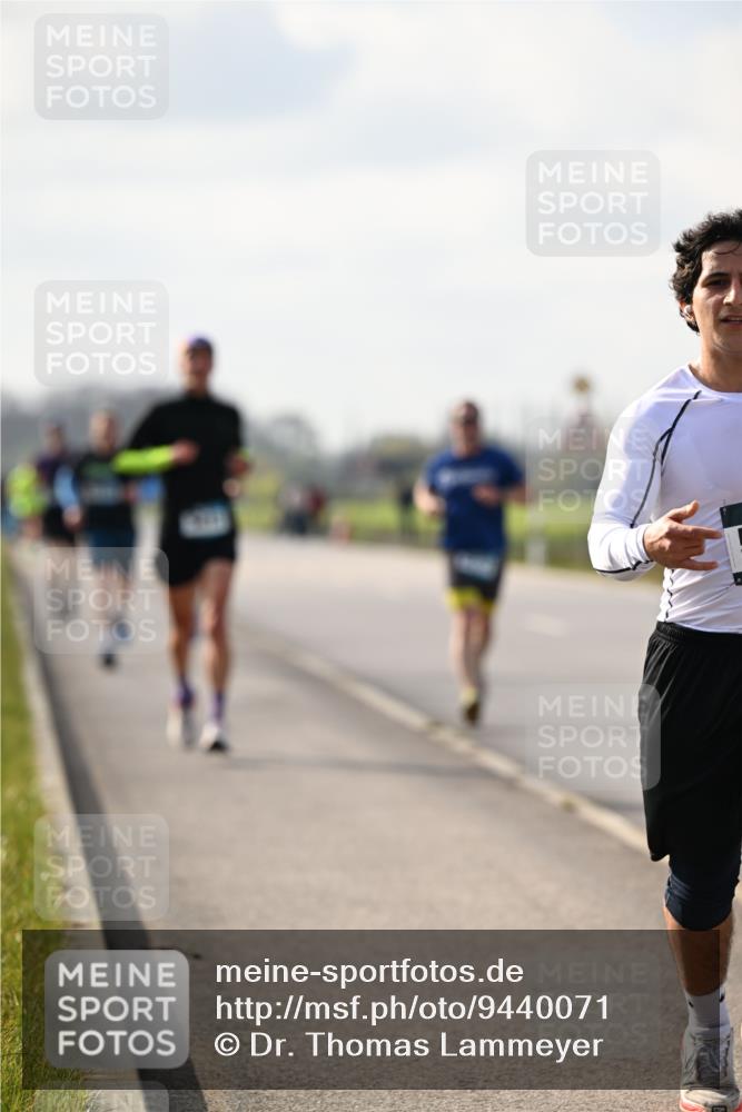 12.04.2026 - 45. Internationalen Wilhelmsburger Insellauf Dr. Thomas Lammeyer http://msf.ph/oto/9440071 12.04.2026 10:03:50 Laufen  meine-sportfotos.de