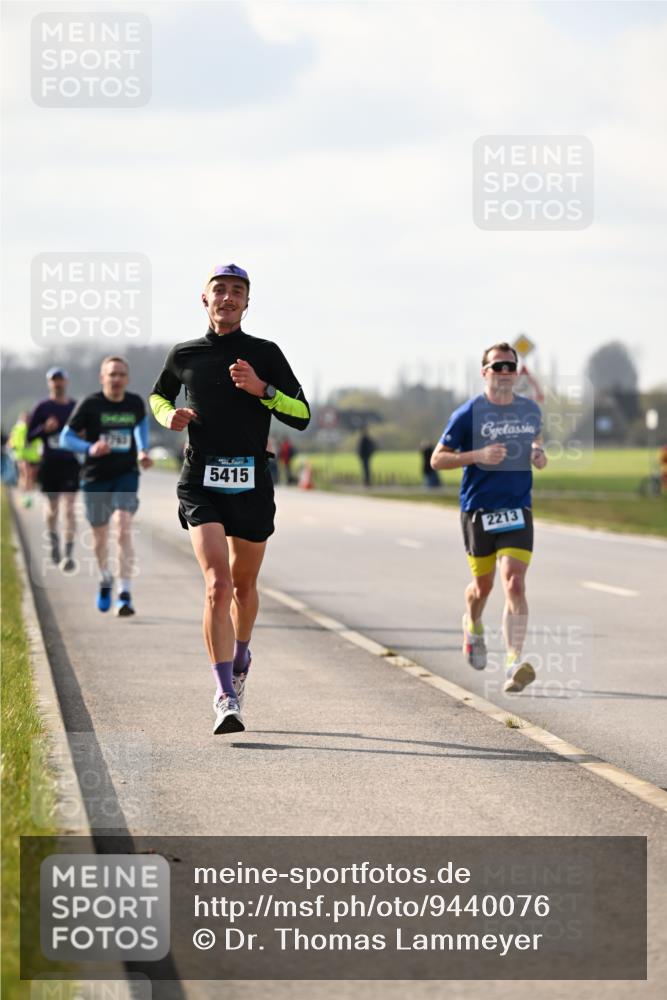 12.04.2026 - 45. Internationalen Wilhelmsburger Insellauf Dr. Thomas Lammeyer http://msf.ph/oto/9440076 12.04.2026 10:03:51 Laufen 5415, 2213 meine-sportfotos.de
