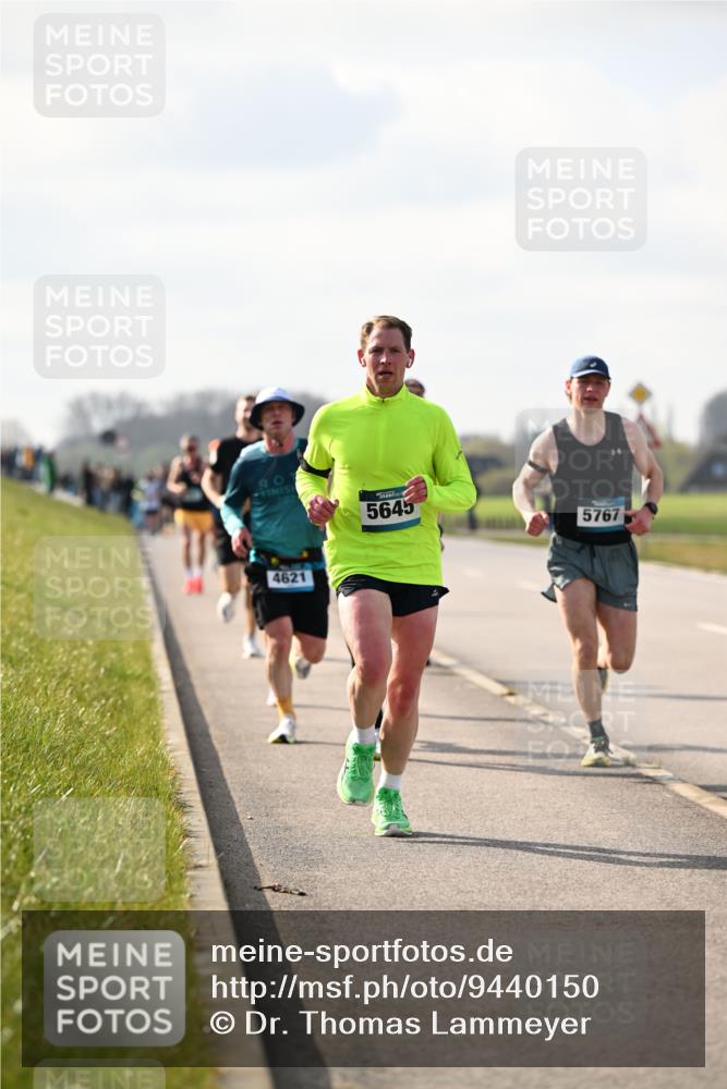 12.04.2026 - 45. Internationalen Wilhelmsburger Insellauf Dr. Thomas Lammeyer http://msf.ph/oto/9440150 12.04.2026 10:04:09 Laufen 5645, 4621, 5767 meine-sportfotos.de