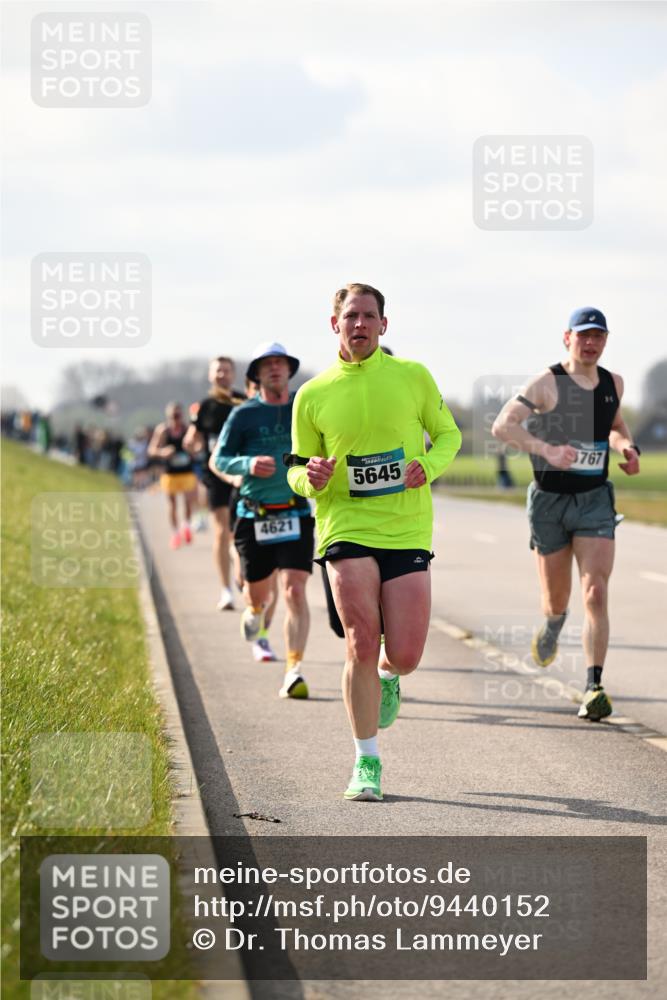 12.04.2026 - 45. Internationalen Wilhelmsburger Insellauf Dr. Thomas Lammeyer http://msf.ph/oto/9440152 12.04.2026 10:04:09 Laufen 90, 4621, 5645, 5767 meine-sportfotos.de