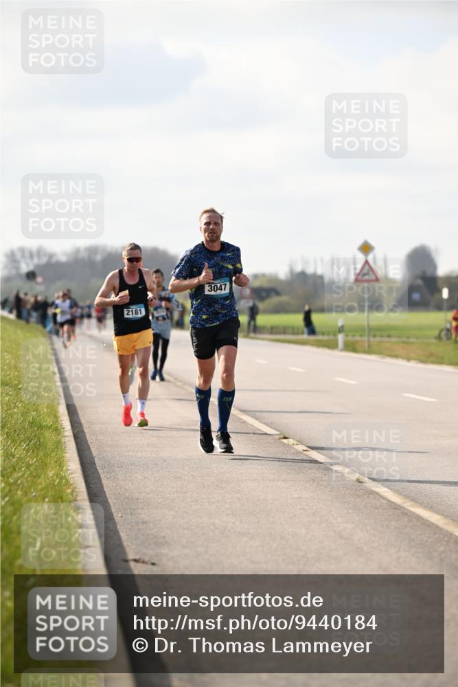 12.04.2026 - 45. Internationalen Wilhelmsburger Insellauf Dr. Thomas Lammeyer http://msf.ph/oto/9440184 12.04.2026 10:04:15 Laufen 2181, 3047 meine-sportfotos.de