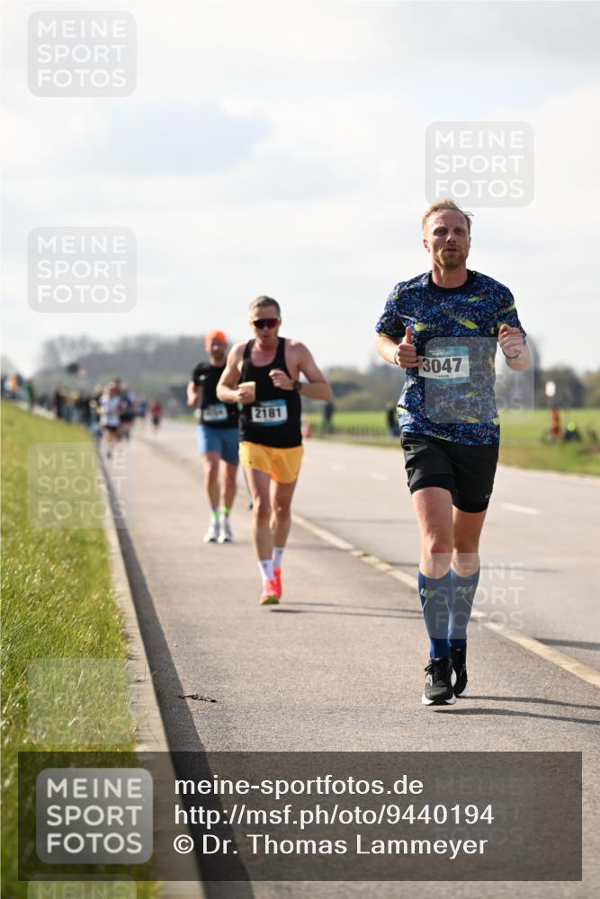 12.04.2026 - 45. Internationalen Wilhelmsburger Insellauf Dr. Thomas Lammeyer http://msf.ph/oto/9440194 12.04.2026 10:04:18 Laufen 2181, 3047 meine-sportfotos.de