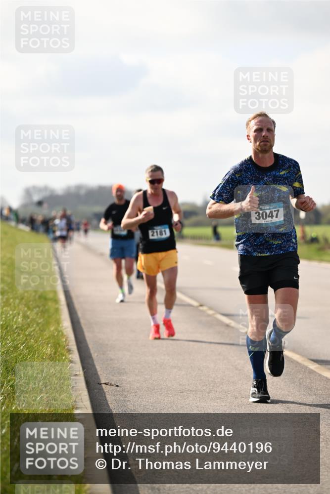 12.04.2026 - 45. Internationalen Wilhelmsburger Insellauf Dr. Thomas Lammeyer http://msf.ph/oto/9440196 12.04.2026 10:04:18 Laufen 2181, 3047 meine-sportfotos.de
