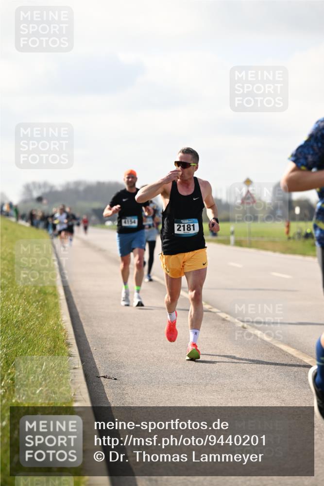 12.04.2026 - 45. Internationalen Wilhelmsburger Insellauf Dr. Thomas Lammeyer http://msf.ph/oto/9440201 12.04.2026 10:04:19 Laufen 2181 meine-sportfotos.de