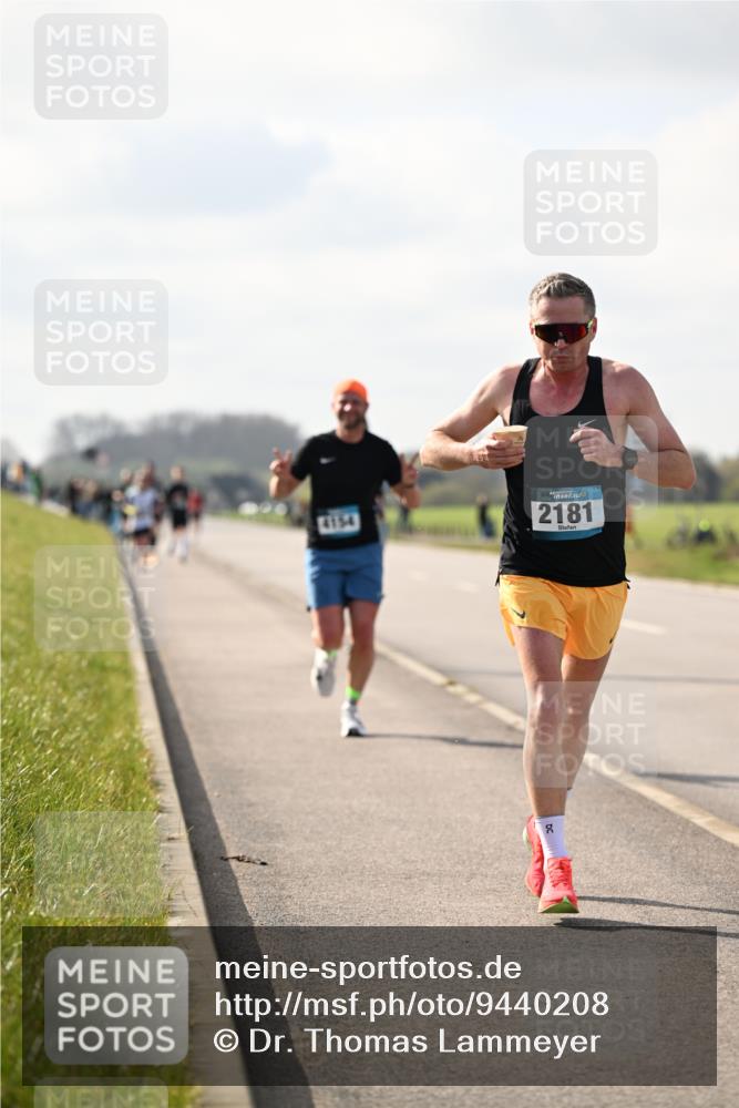 12.04.2026 - 45. Internationalen Wilhelmsburger Insellauf Dr. Thomas Lammeyer http://msf.ph/oto/9440208 12.04.2026 10:04:20 Laufen 45, 2181, 60 meine-sportfotos.de