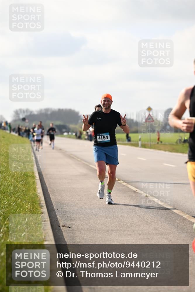 12.04.2026 - 45. Internationalen Wilhelmsburger Insellauf Dr. Thomas Lammeyer http://msf.ph/oto/9440212 12.04.2026 10:04:21 Laufen 4154 meine-sportfotos.de
