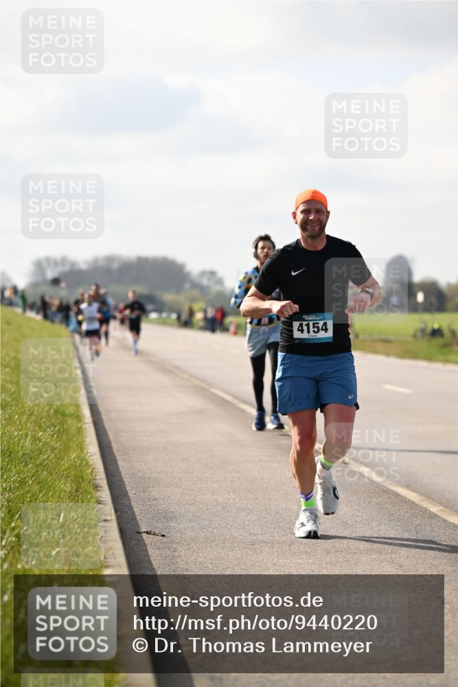 12.04.2026 - 45. Internationalen Wilhelmsburger Insellauf Dr. Thomas Lammeyer http://msf.ph/oto/9440220 12.04.2026 10:04:22 Laufen 4154 meine-sportfotos.de