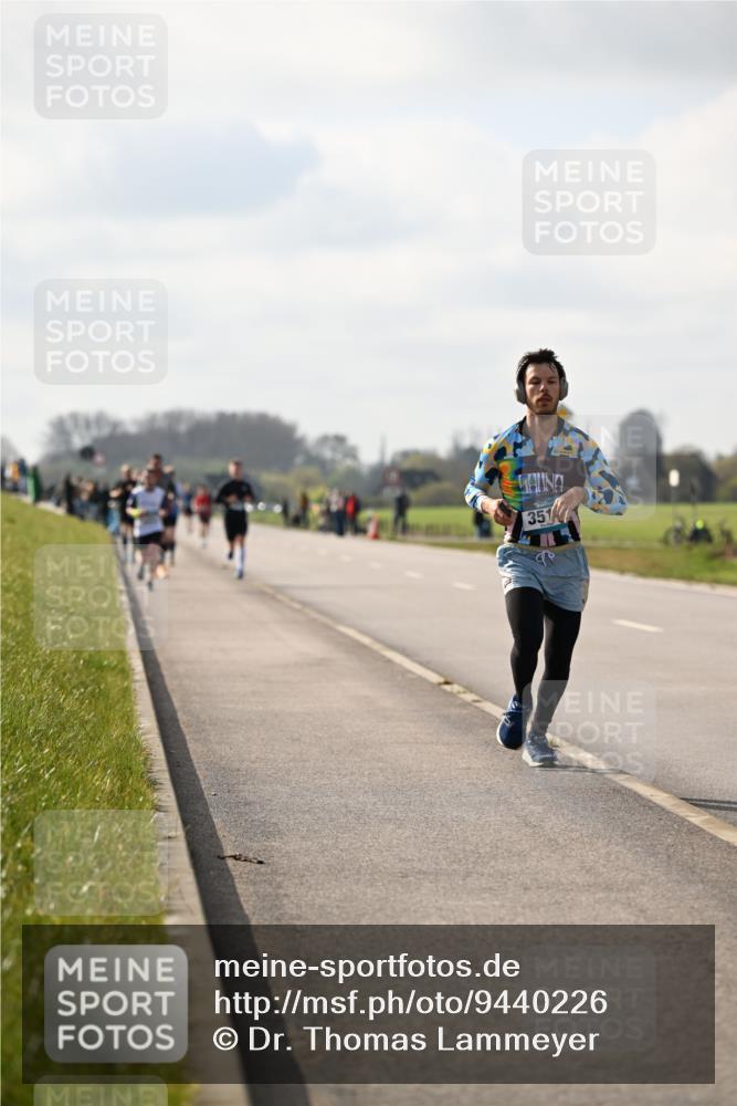 12.04.2026 - 45. Internationalen Wilhelmsburger Insellauf Dr. Thomas Lammeyer http://msf.ph/oto/9440226 12.04.2026 10:04:23 Laufen 351 meine-sportfotos.de