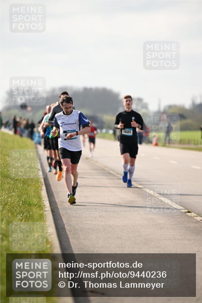 12.04.2026 - 45. Internationalen Wilhelmsburger Insellauf Dr. Thomas Lammeyer http://msf.ph/oto/9440236 12.04.2026 10:04:30 Laufen 5685 meine-sportfotos.de