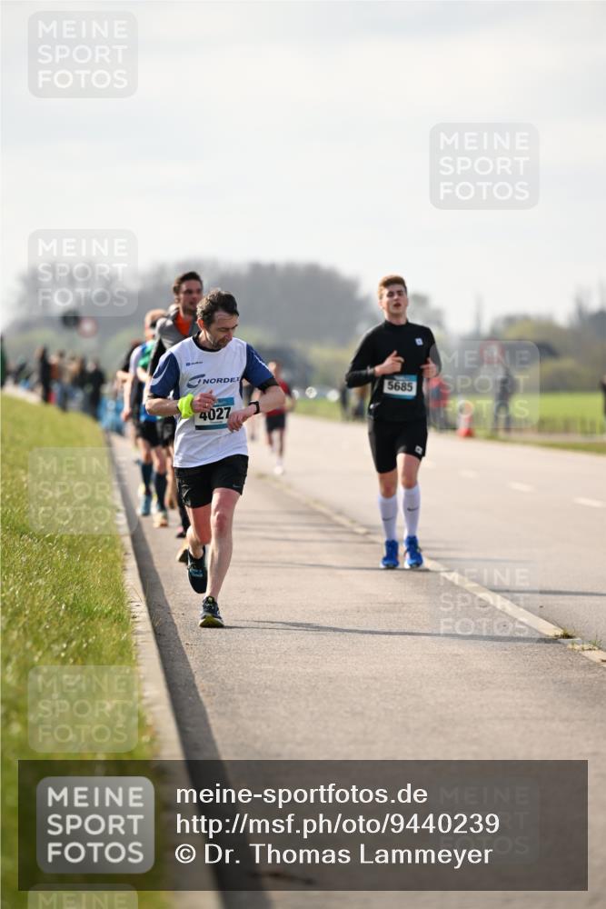 12.04.2026 - 45. Internationalen Wilhelmsburger Insellauf Dr. Thomas Lammeyer http://msf.ph/oto/9440239 12.04.2026 10:04:30 Laufen 4027, 5685 meine-sportfotos.de