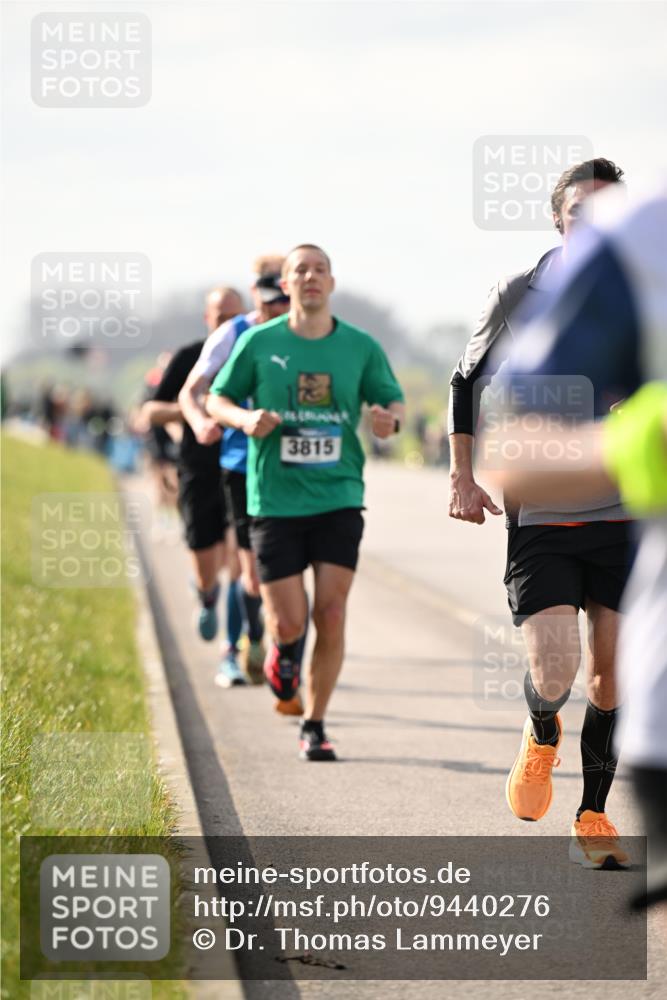 12.04.2026 - 45. Internationalen Wilhelmsburger Insellauf Dr. Thomas Lammeyer http://msf.ph/oto/9440276 12.04.2026 10:04:36 Laufen 3815 meine-sportfotos.de