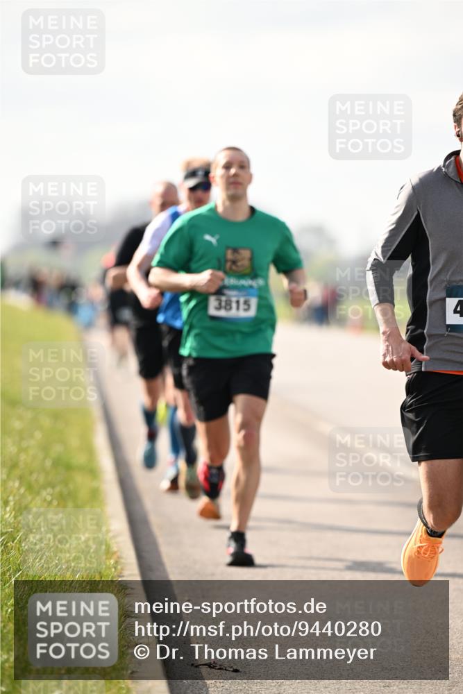 12.04.2026 - 45. Internationalen Wilhelmsburger Insellauf Dr. Thomas Lammeyer http://msf.ph/oto/9440280 12.04.2026 10:04:37 Laufen 3815, 4 meine-sportfotos.de
