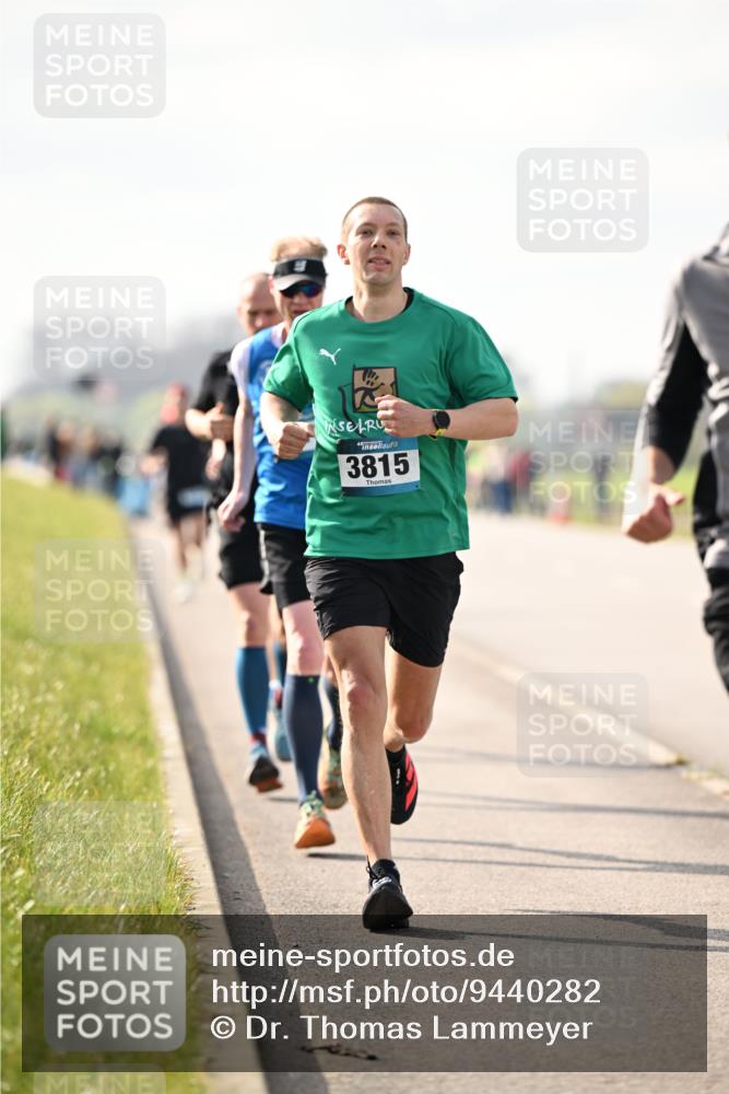 12.04.2026 - 45. Internationalen Wilhelmsburger Insellauf Dr. Thomas Lammeyer http://msf.ph/oto/9440282 12.04.2026 10:04:37 Laufen 3815 meine-sportfotos.de