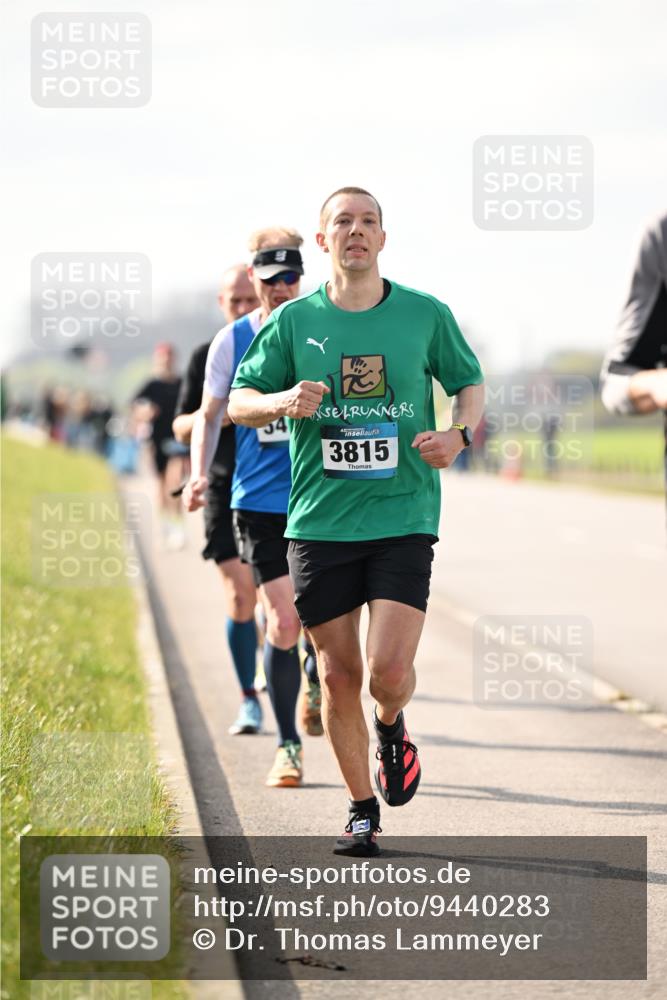 12.04.2026 - 45. Internationalen Wilhelmsburger Insellauf Dr. Thomas Lammeyer http://msf.ph/oto/9440283 12.04.2026 10:04:37 Laufen 54, 3815 meine-sportfotos.de