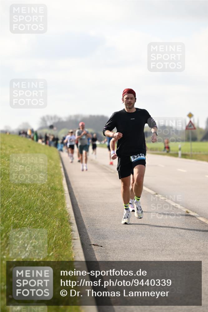 12.04.2026 - 45. Internationalen Wilhelmsburger Insellauf Dr. Thomas Lammeyer http://msf.ph/oto/9440339 12.04.2026 10:04:47 Laufen 5344 meine-sportfotos.de