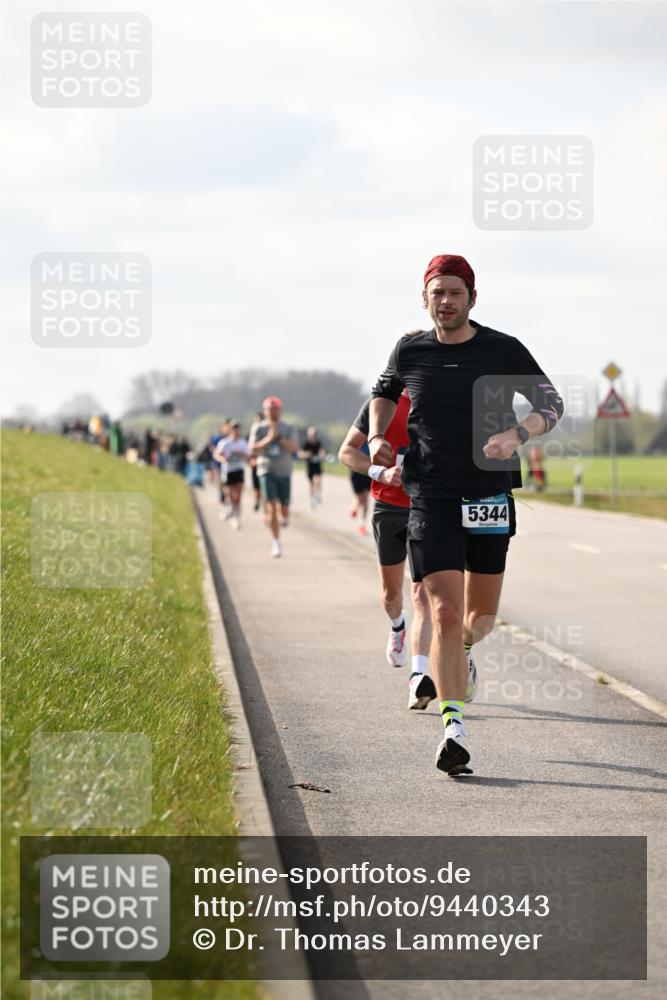 12.04.2026 - 45. Internationalen Wilhelmsburger Insellauf Dr. Thomas Lammeyer http://msf.ph/oto/9440343 12.04.2026 10:04:48 Laufen 5344 meine-sportfotos.de