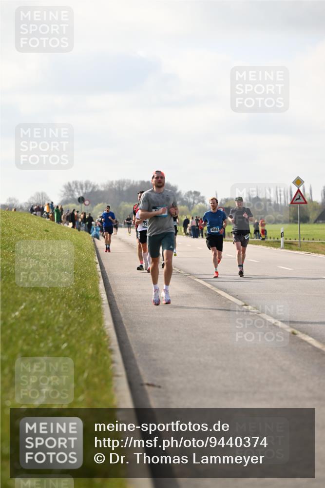 12.04.2026 - 45. Internationalen Wilhelmsburger Insellauf Dr. Thomas Lammeyer http://msf.ph/oto/9440374 12.04.2026 10:04:52 Laufen 4068 meine-sportfotos.de