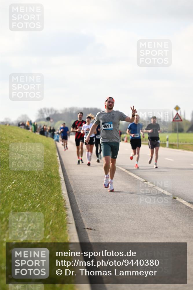 12.04.2026 - 45. Internationalen Wilhelmsburger Insellauf Dr. Thomas Lammeyer http://msf.ph/oto/9440380 12.04.2026 10:04:53 Laufen 4651 meine-sportfotos.de