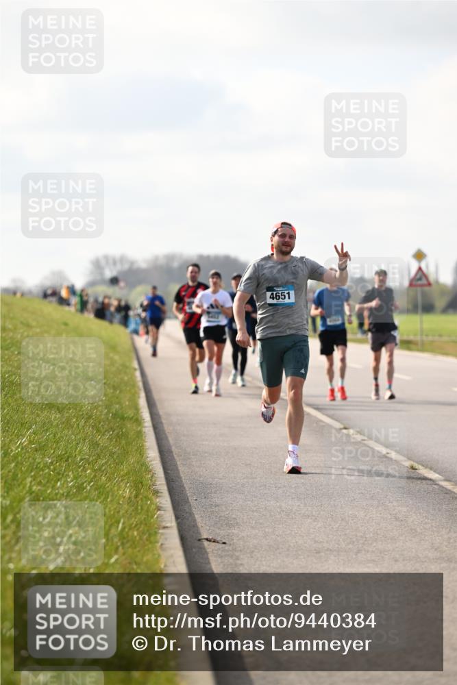 12.04.2026 - 45. Internationalen Wilhelmsburger Insellauf Dr. Thomas Lammeyer http://msf.ph/oto/9440384 12.04.2026 10:04:54 Laufen 4651 meine-sportfotos.de