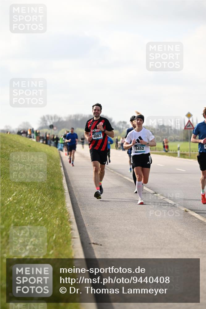 12.04.2026 - 45. Internationalen Wilhelmsburger Insellauf Dr. Thomas Lammeyer http://msf.ph/oto/9440408 12.04.2026 10:04:57 Laufen 4087, 5452 meine-sportfotos.de