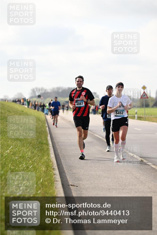12.04.2026 - 45. Internationalen Wilhelmsburger Insellauf Dr. Thomas Lammeyer http://msf.ph/oto/9440413 12.04.2026 10:04:58 Laufen 4087, 29, 5452 meine-sportfotos.de