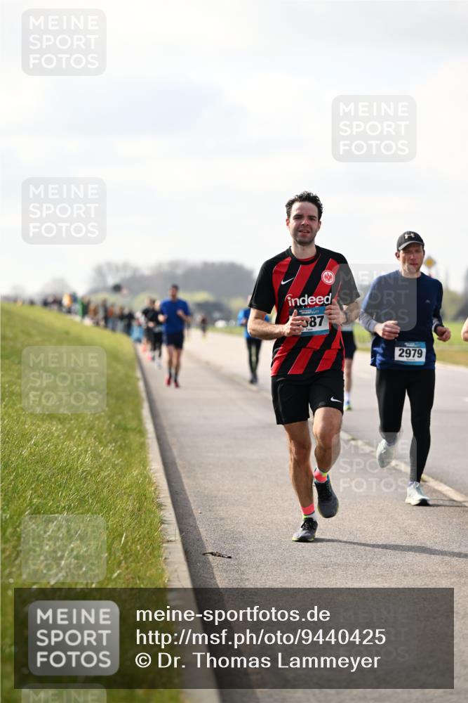 12.04.2026 - 45. Internationalen Wilhelmsburger Insellauf Dr. Thomas Lammeyer http://msf.ph/oto/9440425 12.04.2026 10:05:00 Laufen 87, 2979 meine-sportfotos.de