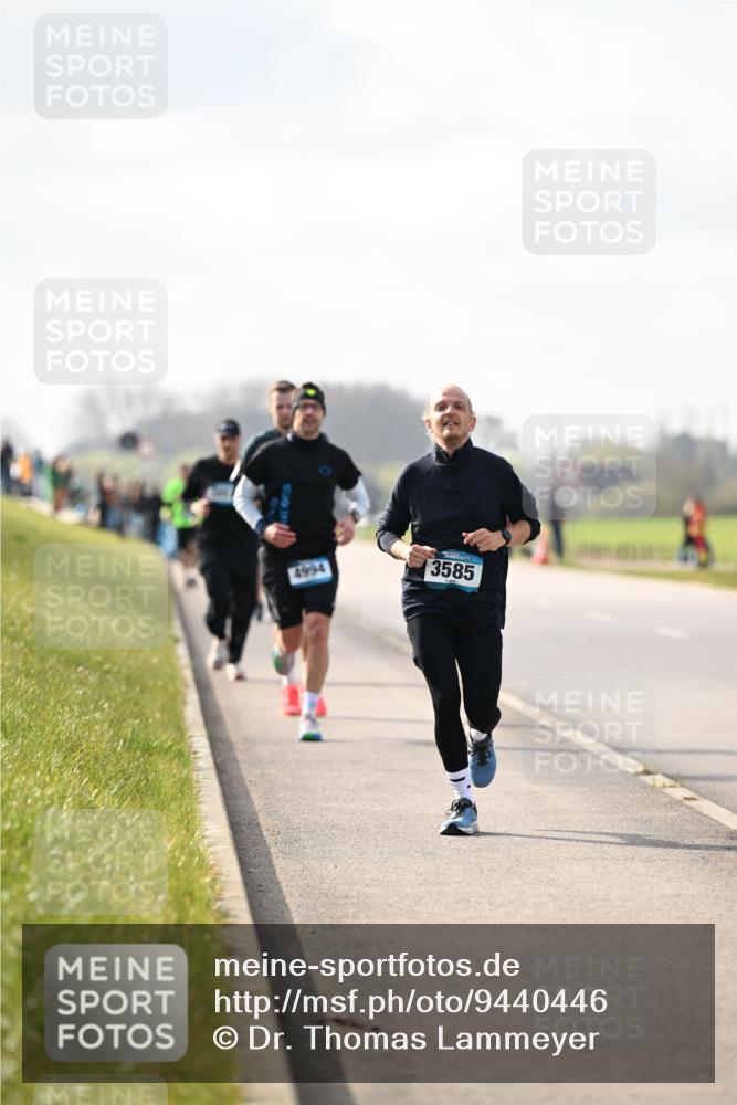 12.04.2026 - 45. Internationalen Wilhelmsburger Insellauf Dr. Thomas Lammeyer http://msf.ph/oto/9440446 12.04.2026 10:05:11 Laufen 4994, 3585 meine-sportfotos.de