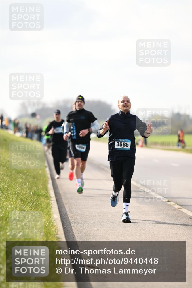 12.04.2026 - 45. Internationalen Wilhelmsburger Insellauf Dr. Thomas Lammeyer http://msf.ph/oto/9440448 12.04.2026 10:05:12 Laufen 4994, 3585 meine-sportfotos.de