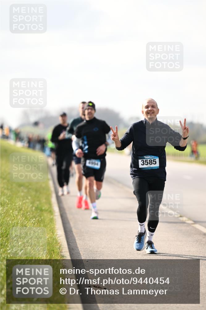 12.04.2026 - 45. Internationalen Wilhelmsburger Insellauf Dr. Thomas Lammeyer http://msf.ph/oto/9440454 12.04.2026 10:05:12 Laufen 3585 meine-sportfotos.de