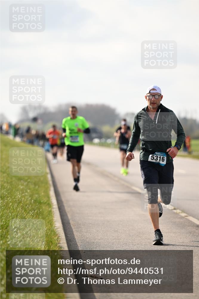 12.04.2026 - 45. Internationalen Wilhelmsburger Insellauf Dr. Thomas Lammeyer http://msf.ph/oto/9440531 12.04.2026 10:05:24 Laufen 5316 meine-sportfotos.de