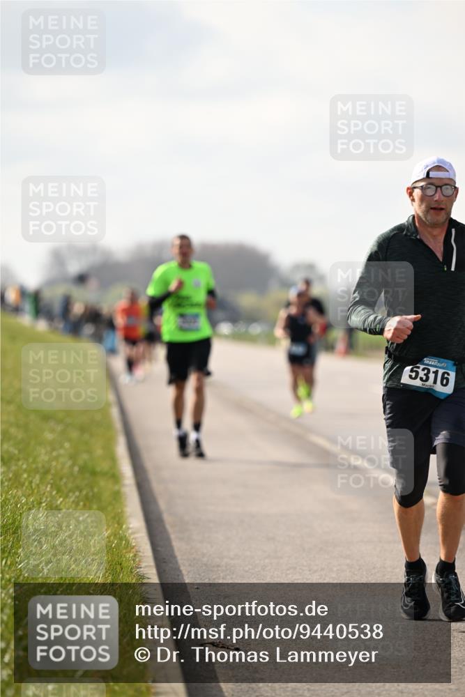12.04.2026 - 45. Internationalen Wilhelmsburger Insellauf Dr. Thomas Lammeyer http://msf.ph/oto/9440538 12.04.2026 10:05:25 Laufen 5316 meine-sportfotos.de