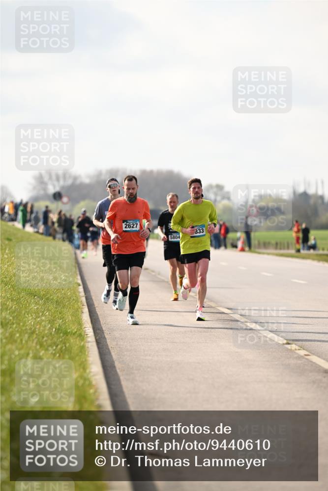 12.04.2026 - 45. Internationalen Wilhelmsburger Insellauf Dr. Thomas Lammeyer http://msf.ph/oto/9440610 12.04.2026 10:05:36 Laufen 2627, 5804, 833 meine-sportfotos.de