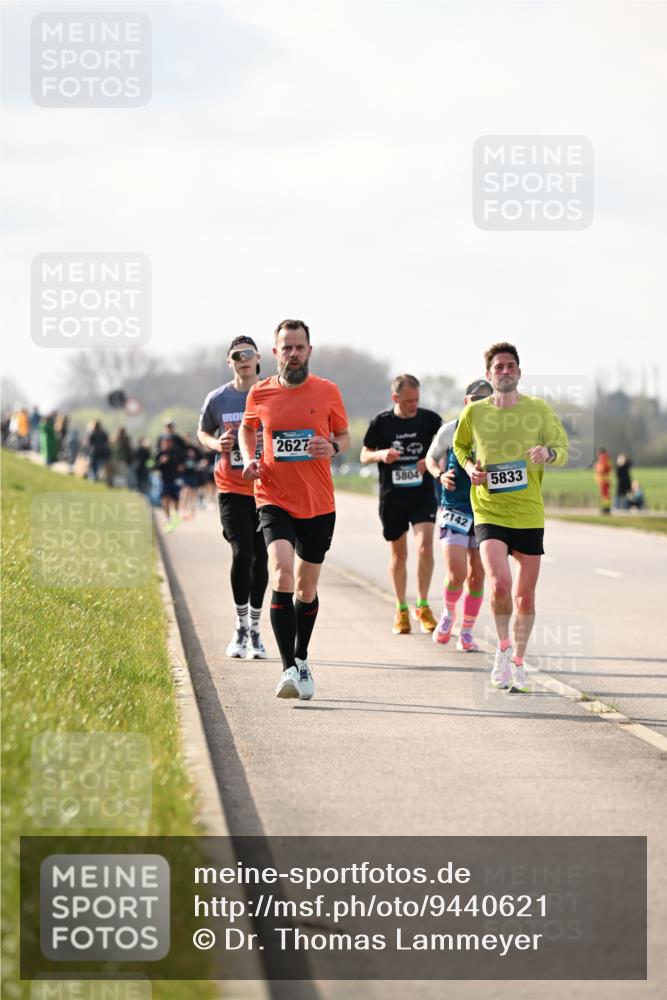 12.04.2026 - 45. Internationalen Wilhelmsburger Insellauf Dr. Thomas Lammeyer http://msf.ph/oto/9440621 12.04.2026 10:05:38 Laufen 2627, 5804, 4142, 5833 meine-sportfotos.de