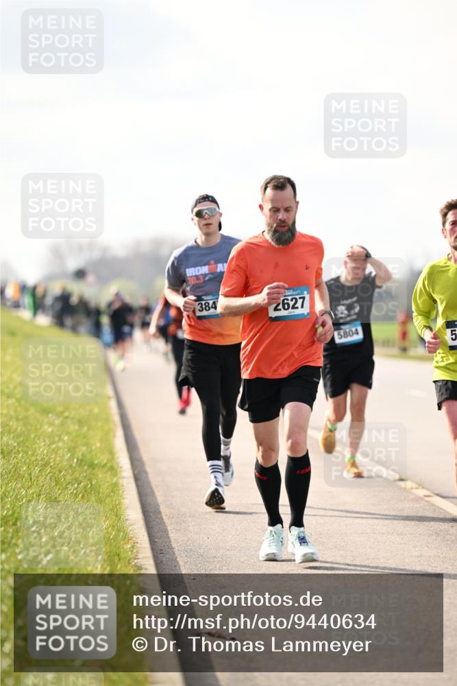 12.04.2026 - 45. Internationalen Wilhelmsburger Insellauf Dr. Thomas Lammeyer http://msf.ph/oto/9440634 12.04.2026 10:05:40 Laufen 70, 3, 384, 2627, 5804, 5 meine-sportfotos.de