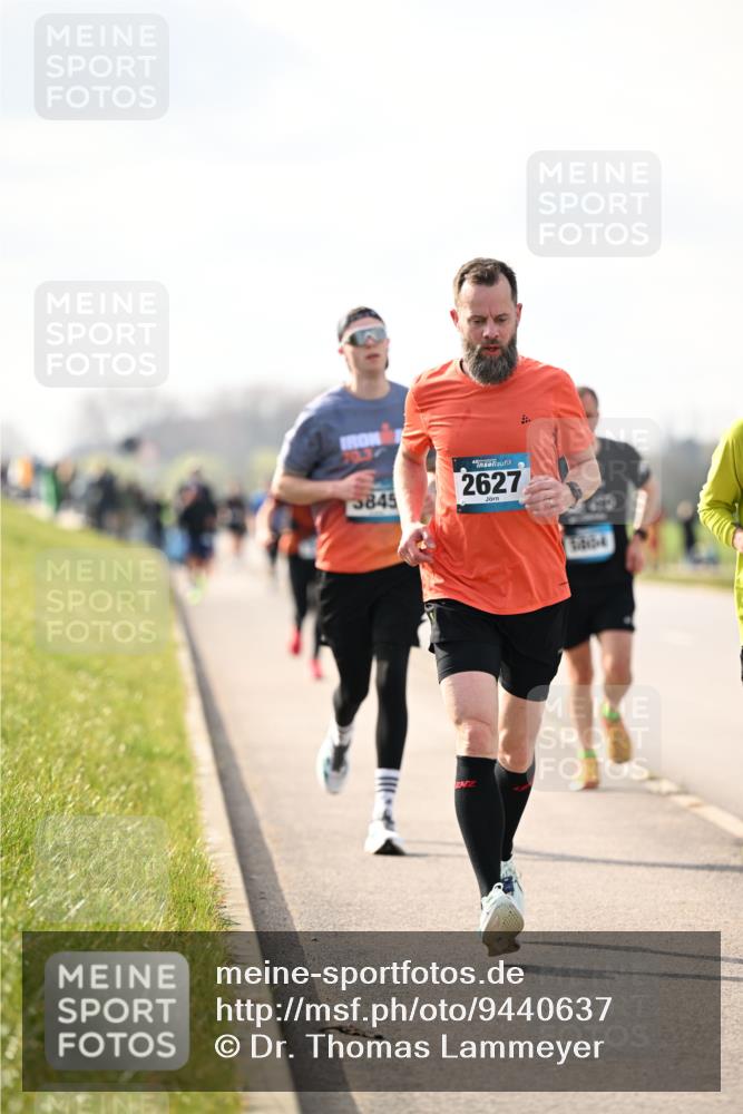 12.04.2026 - 45. Internationalen Wilhelmsburger Insellauf Dr. Thomas Lammeyer http://msf.ph/oto/9440637 12.04.2026 10:05:40 Laufen 5845, 45, 2627, 31060, 4 meine-sportfotos.de