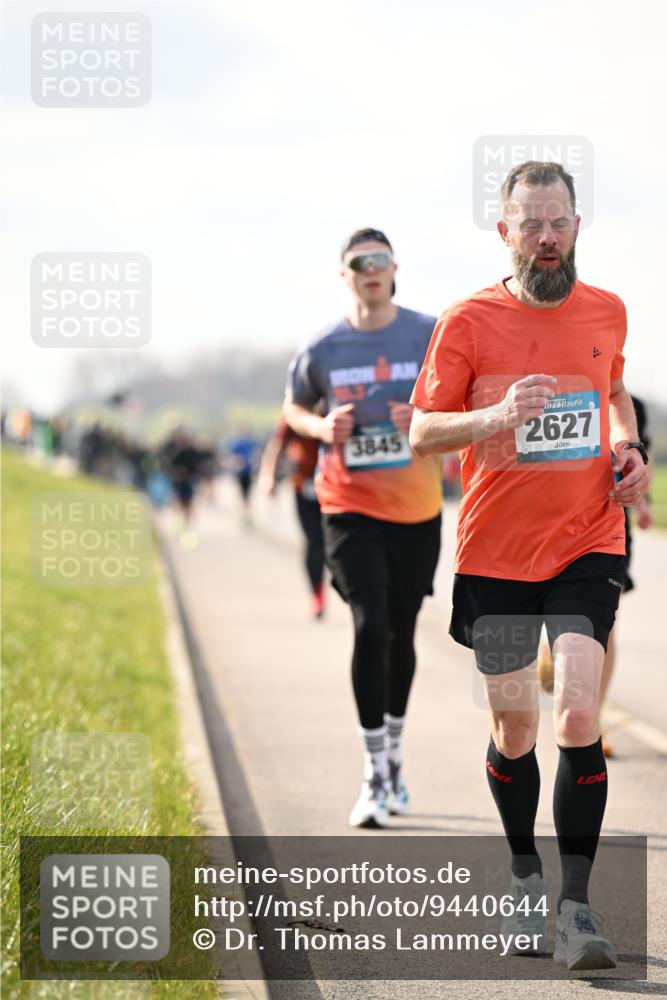 12.04.2026 - 45. Internationalen Wilhelmsburger Insellauf Dr. Thomas Lammeyer http://msf.ph/oto/9440644 12.04.2026 10:05:41 Laufen 3845, 2627 meine-sportfotos.de