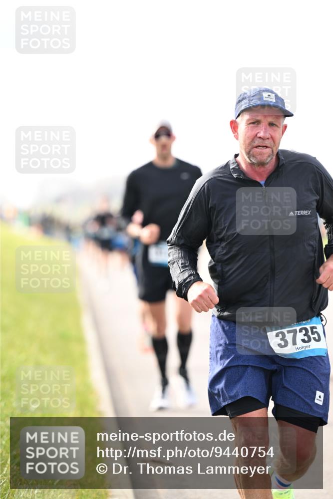 12.04.2026 - 45. Internationalen Wilhelmsburger Insellauf Dr. Thomas Lammeyer http://msf.ph/oto/9440754 12.04.2026 10:05:58 Laufen 55394, 3735 meine-sportfotos.de